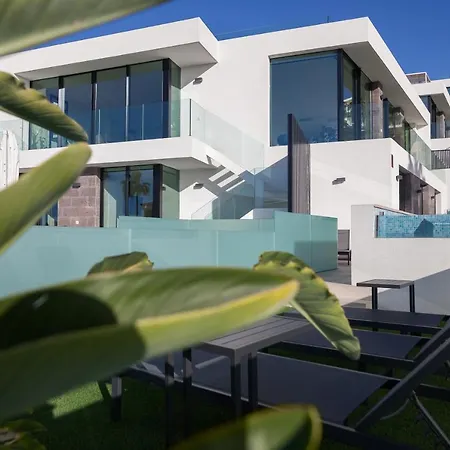 B With Priv, Heated Pool And Ocean View The View Tenerife Вілла