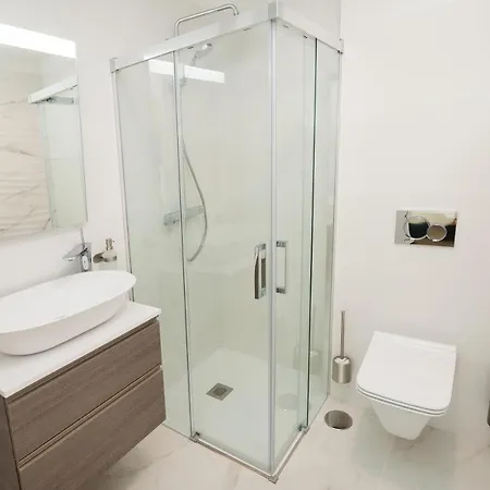 200m² New B With Private, Heated Pool And Amazing Ocean View. 别墅 *