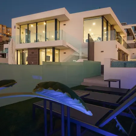 200m² New B With Private, Heated Pool And Amazing Ocean View. *
