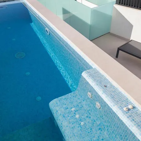 200m² New B With Private, Heated Pool And Amazing Ocean View. 别墅 阿德耶